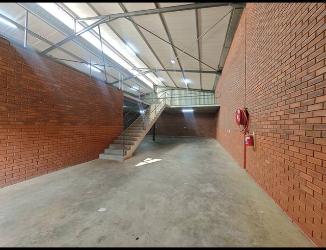 250M² WAREHOUSE TO LET IN ORMONDE